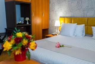 Отель Best Western Hotel Lev Or I Бухарест Номер с кроватью размера «king-size»-4
