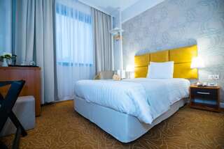 Отель Best Western Hotel Lev Or I Бухарест Номер с кроватью размера «queen-size»-2