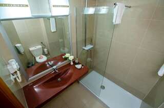 Отель Best Western Hotel Lev Or I Бухарест Двухместный номер с 2 отдельными кроватями-13