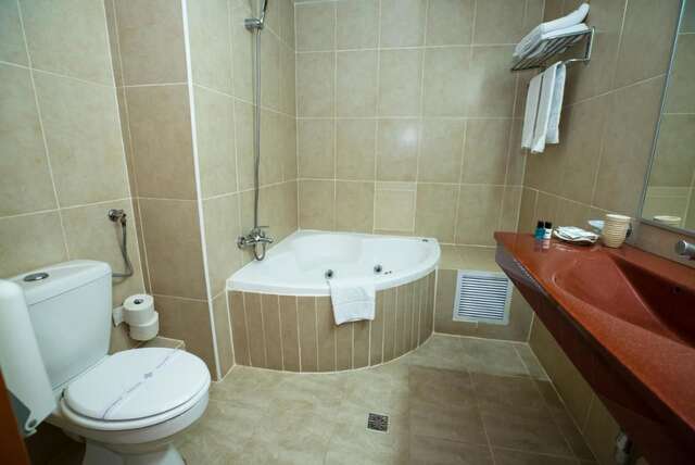 Отель Best Western Hotel Lev Or I Бухарест-30